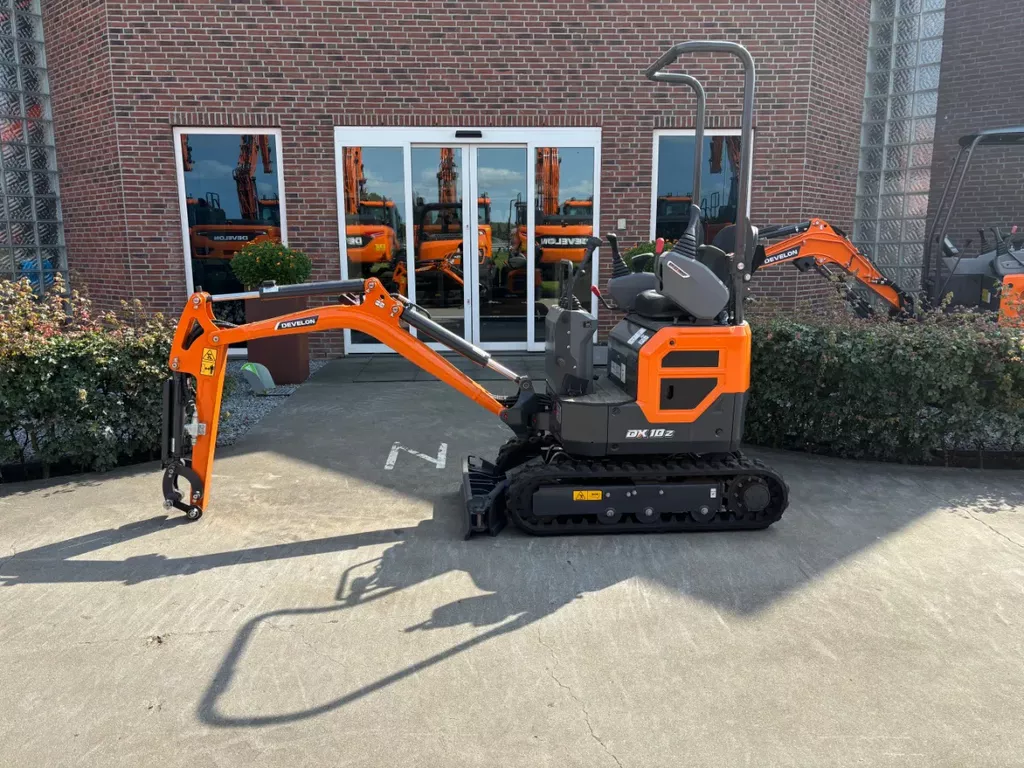 Doosan Develon DX10Z-7