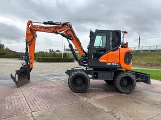 Doosan Develon DX100W-7