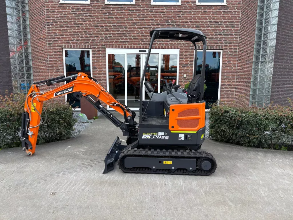 Develon DX20ZE